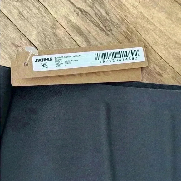 Skims Banded Corset Group Short ~ S ~ Onyx ~ NWT! - Picture 8 of 9